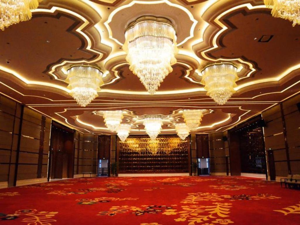 Wyndham Grand Plaza Royale Xianglin Shaoyang Hotell Exteriör bild