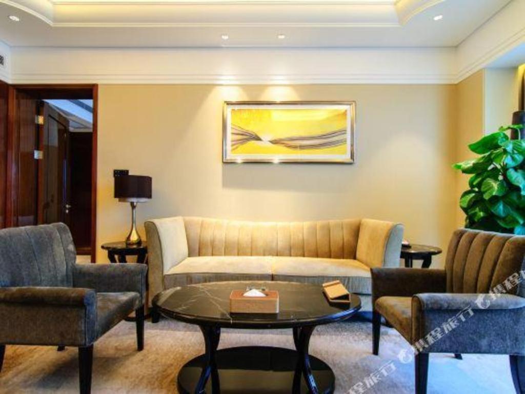 Wyndham Grand Plaza Royale Xianglin Shaoyang Hotell Exteriör bild