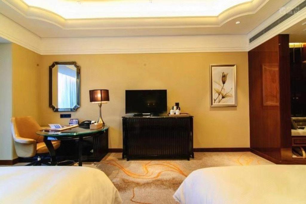 Wyndham Grand Plaza Royale Xianglin Shaoyang Hotell Exteriör bild