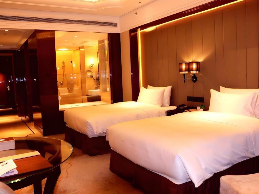 Wyndham Grand Plaza Royale Xianglin Shaoyang Hotell Exteriör bild