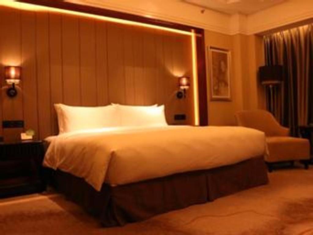 Wyndham Grand Plaza Royale Xianglin Shaoyang Hotell Exteriör bild
