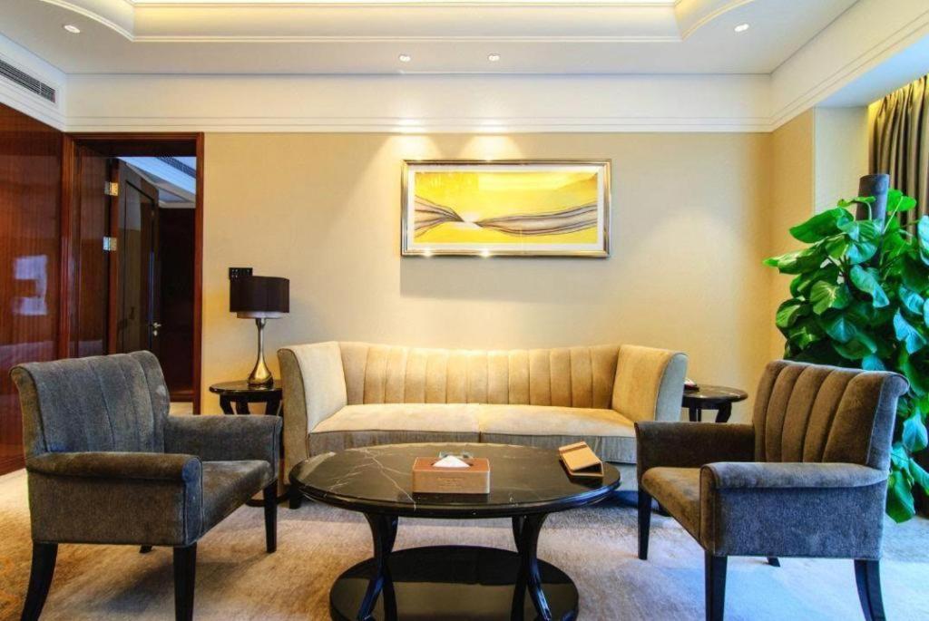 Wyndham Grand Plaza Royale Xianglin Shaoyang Hotell Exteriör bild