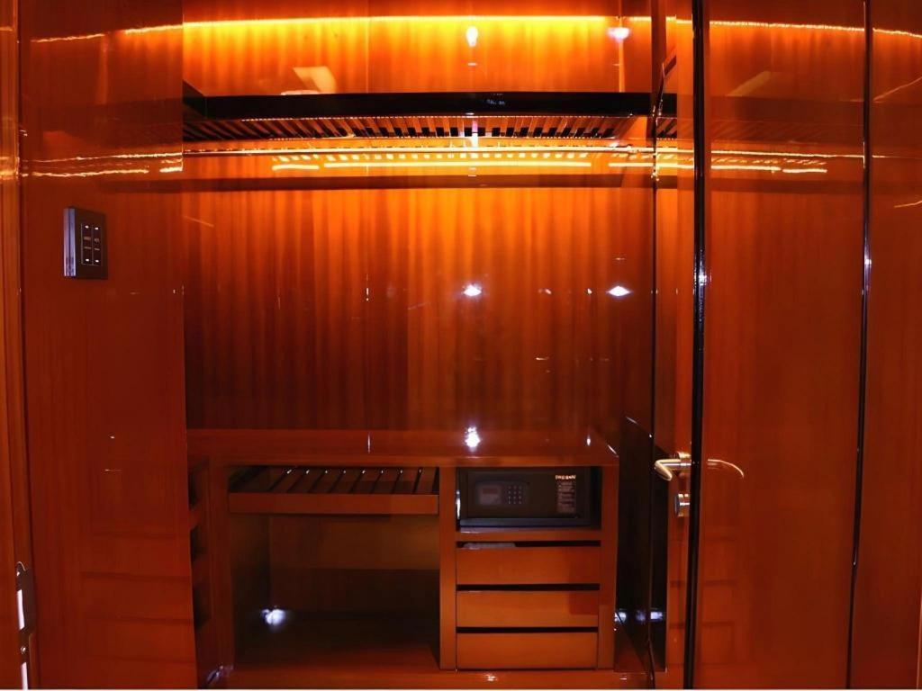 Wyndham Grand Plaza Royale Xianglin Shaoyang Hotell Exteriör bild
