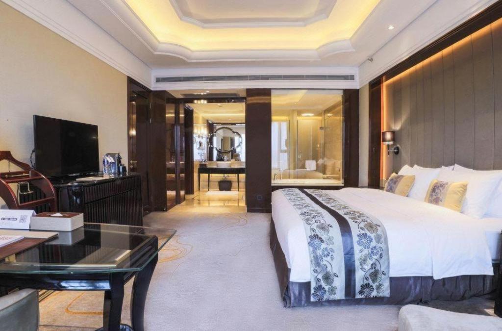 Wyndham Grand Plaza Royale Xianglin Shaoyang Hotell Exteriör bild
