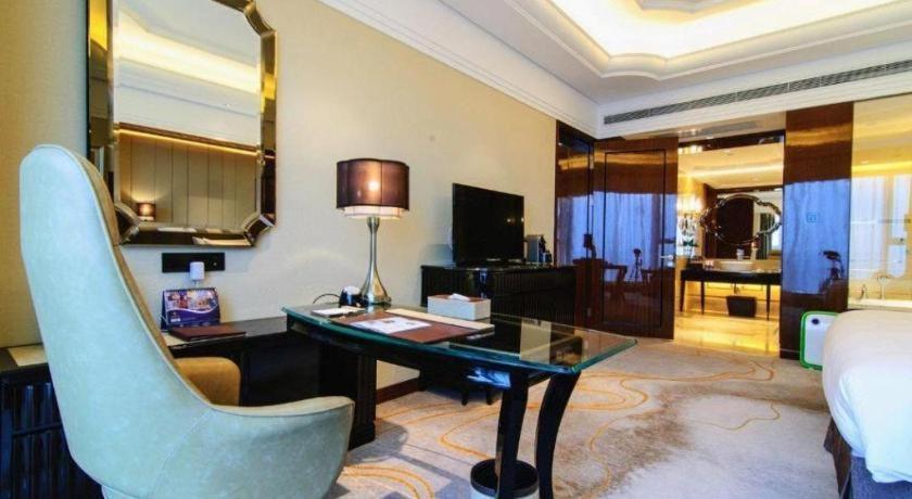 Wyndham Grand Plaza Royale Xianglin Shaoyang Hotell Exteriör bild